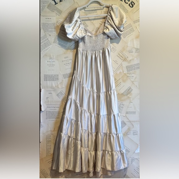 Free People Sundrenched Silky Maxi Dress Tiered Skirt Puff Sleeves Khaki Ivory - Picture 5 of 5